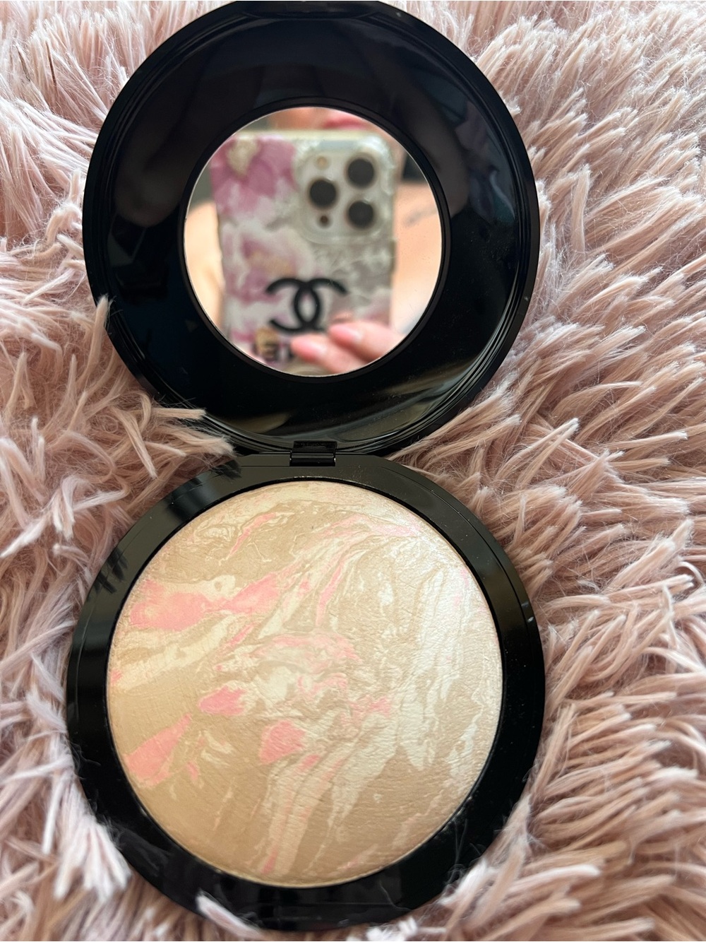 Laura Geller
Baked Highlighter - Pink & Pearl Marbled Glow